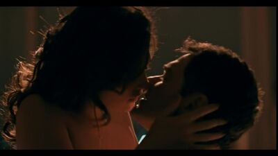 Поцелуй в постели