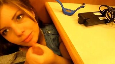 Минет начальнику под столом во время работы и сперма на лицо ( hd 720 Домашнее порно Фильмы Anal Home Прон Минет Анал Проглотила