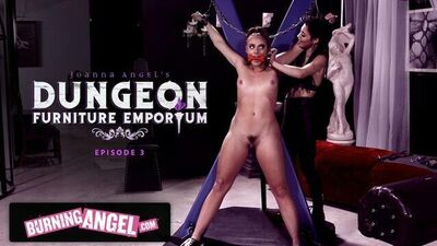 Gia Derza и первый грубый опыт БДСМ Brooklyn Grey