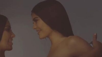 Kylie Cosmetics x Kim Kardashian West.