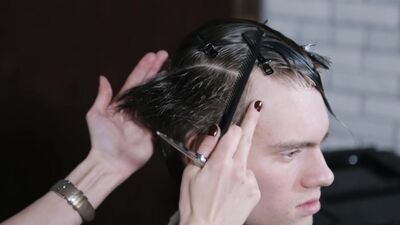 DEMETRIUS | Стрижка гранж | Мужская стрижка, укладка |Модные стрижки 2018 прическа на средние волосы [Full HD 1080p]