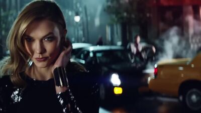 Реклама Carolina Herrera Good Girl ¦ Каролина Эррера - Карли Клосс