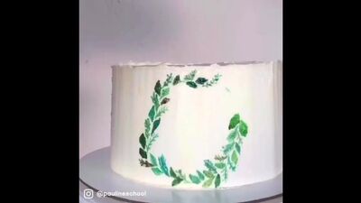 Рисуем на торте. Pauline School.