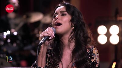 Tuğba Yurt - Yalan (Akustikhane)