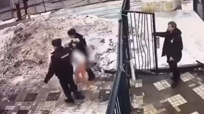 Школьницу изнасиловали в лифте