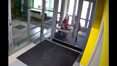 В Казани мать избила сына